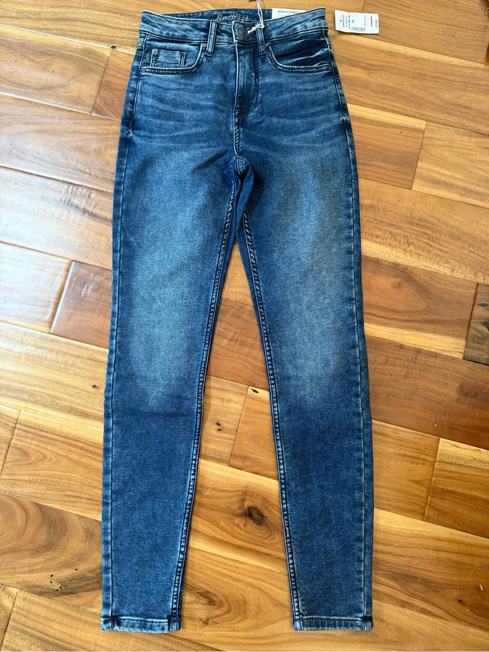 High-Rise Dark Wash Skinny Jeans - Women